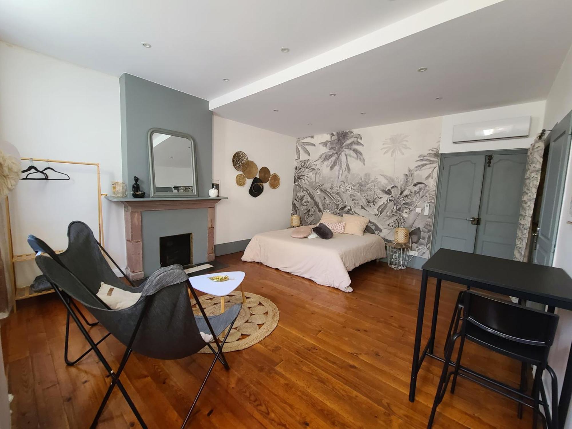 Plan B Hotel Сен Жан Пие-дьо-Пор Екстериор снимка