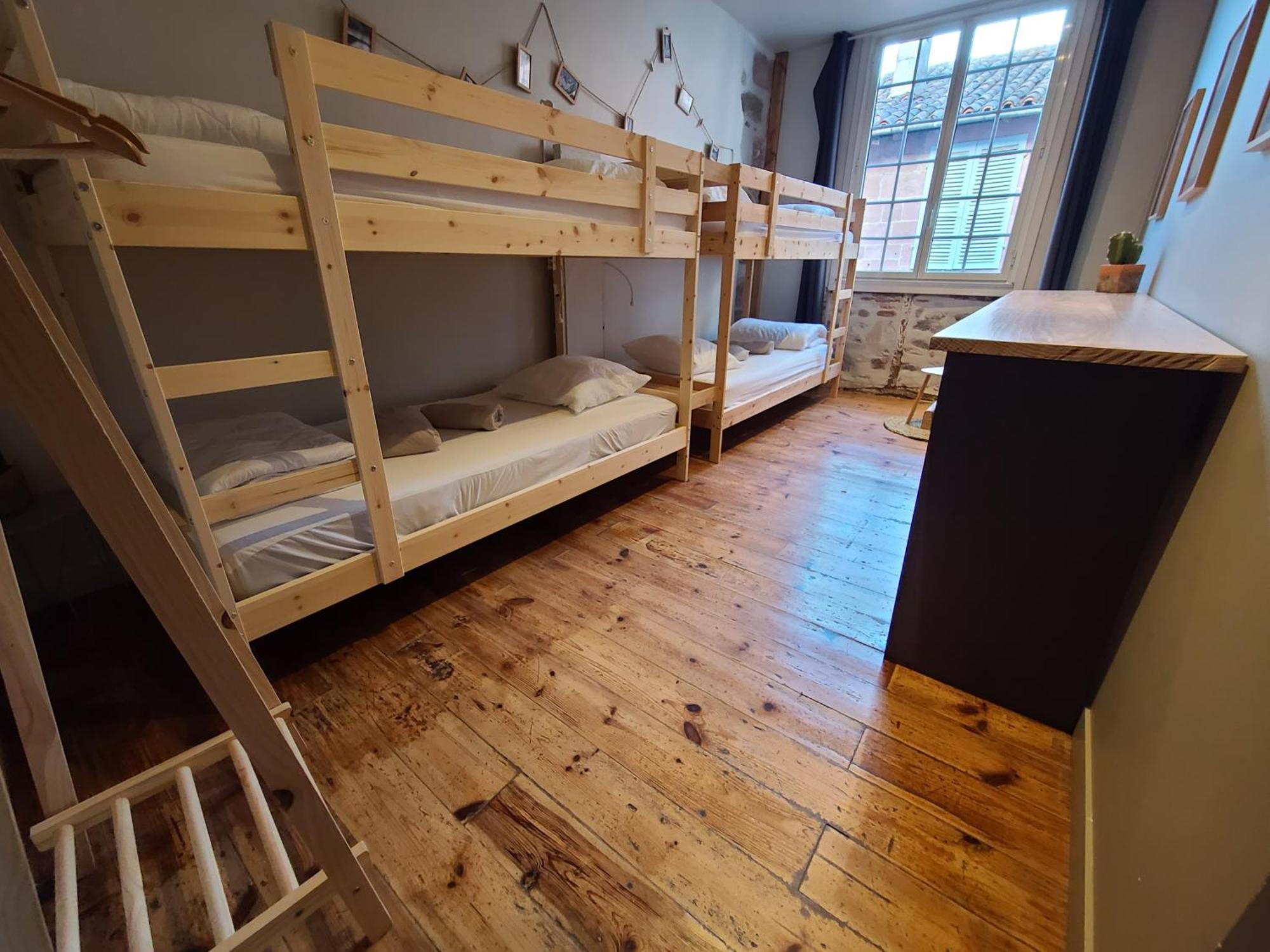 Plan B Hotel Сен Жан Пие-дьо-Пор Екстериор снимка